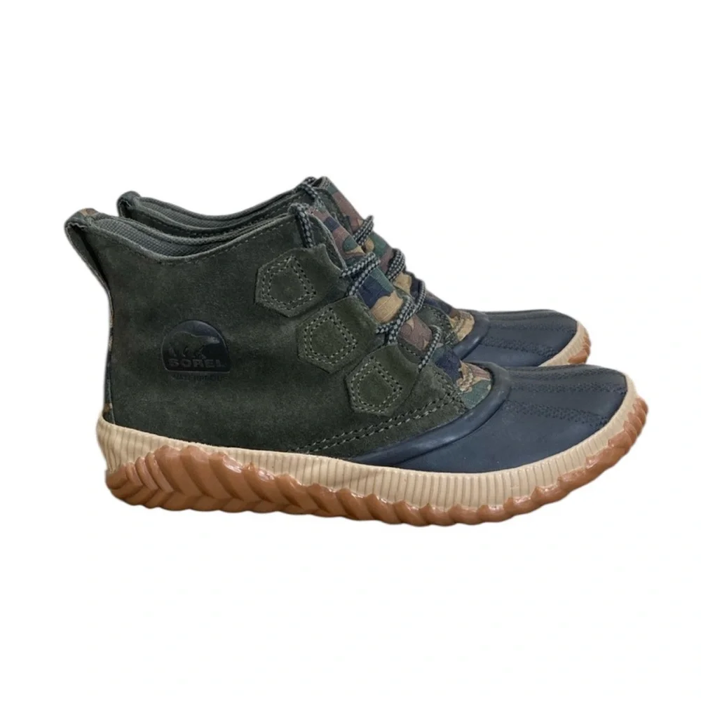 SOREL Out N About Mid Camo Ankle Boots Waterproof Utility Natural Rubber SZ 7.5